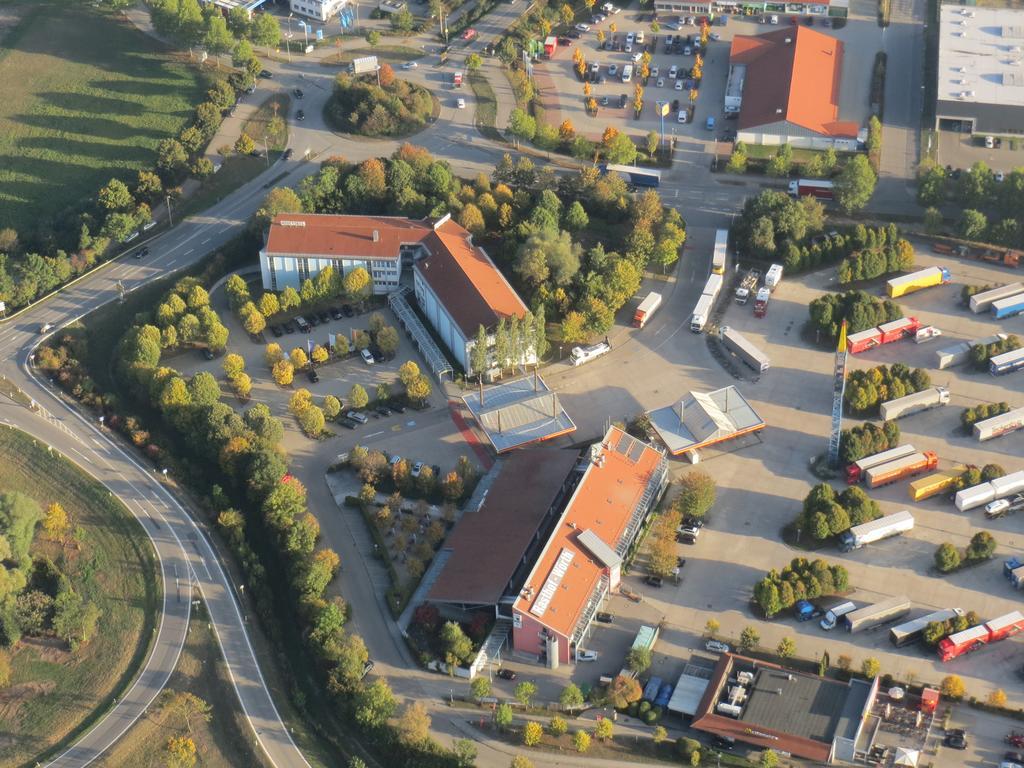 Hotel Woerth Worth an der Isar Bagian luar foto